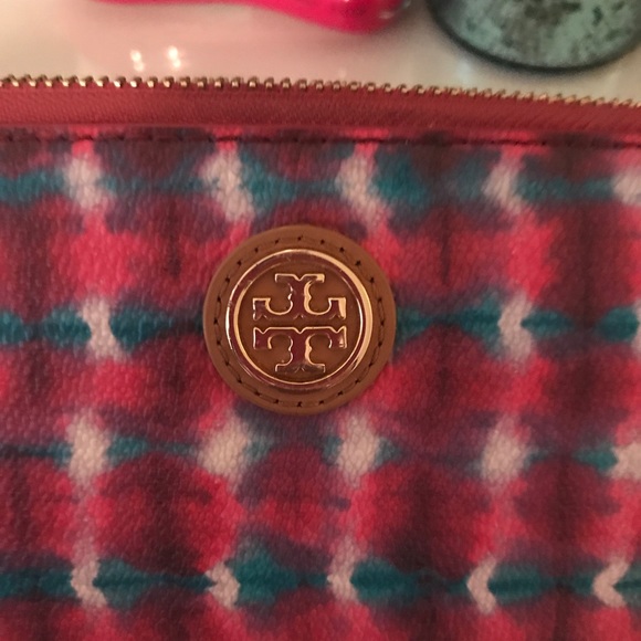 Tory Burch Wallet - Picture 8 of 8